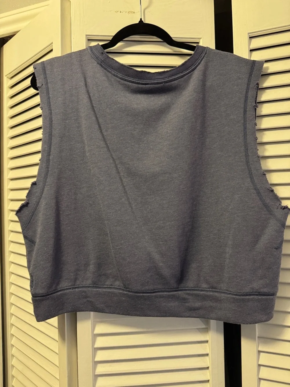FP Movement by Free People Raw-Edge Sleeveless Crop Top - Dusty Blue - Picture 2 of 8